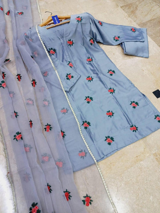 3 Pcs Women's Stitched Shamoz Silk Embroidered Suit